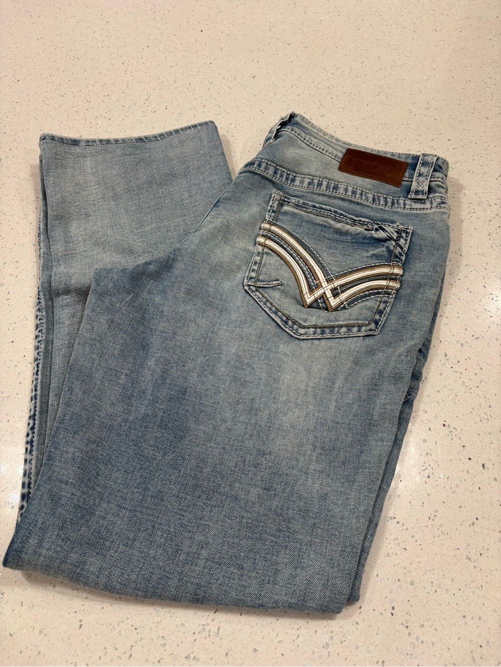 Buckle Jeans Light Blue Straight with embroidery on pockets 36 x 34 never worn